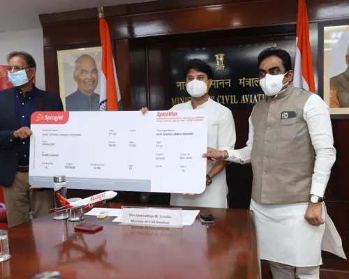 Album cover for मध्य प्रदेश से 8 नई उड़ानों को हरी झंडी