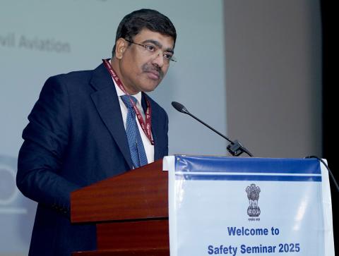 The Secretary of Ministry of Civil Aviation, Shri Samir Kumar Sinha addressing at the Safety Seminar 2025